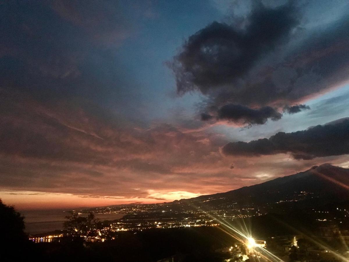 Charme House Taormina Villa ภายนอก รูปภาพ