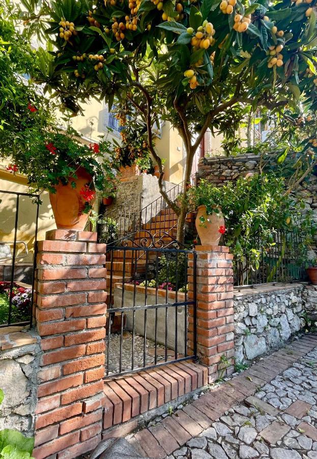 Charme House Taormina Villa ภายนอก รูปภาพ